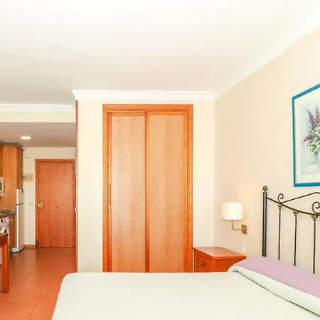Semesterbostad Romantic With Shared Sauna *