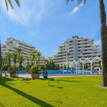 Semesterbostad Romantic With Shared Sauna Málaga
